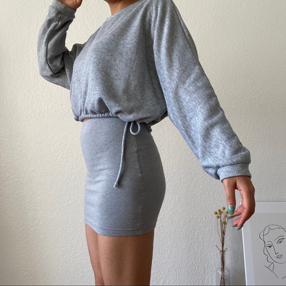 Grey color french terry crew neck sweatshirts - Picture 4 of 10
